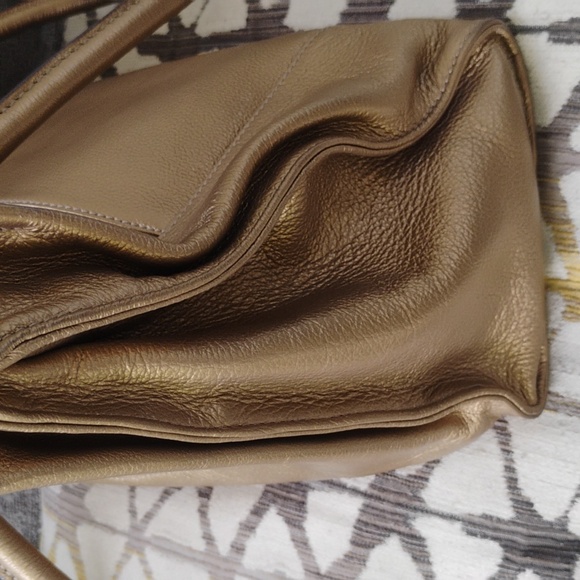 Tignanello Gold Leather Shoulder Bag - Picture 12 of 15